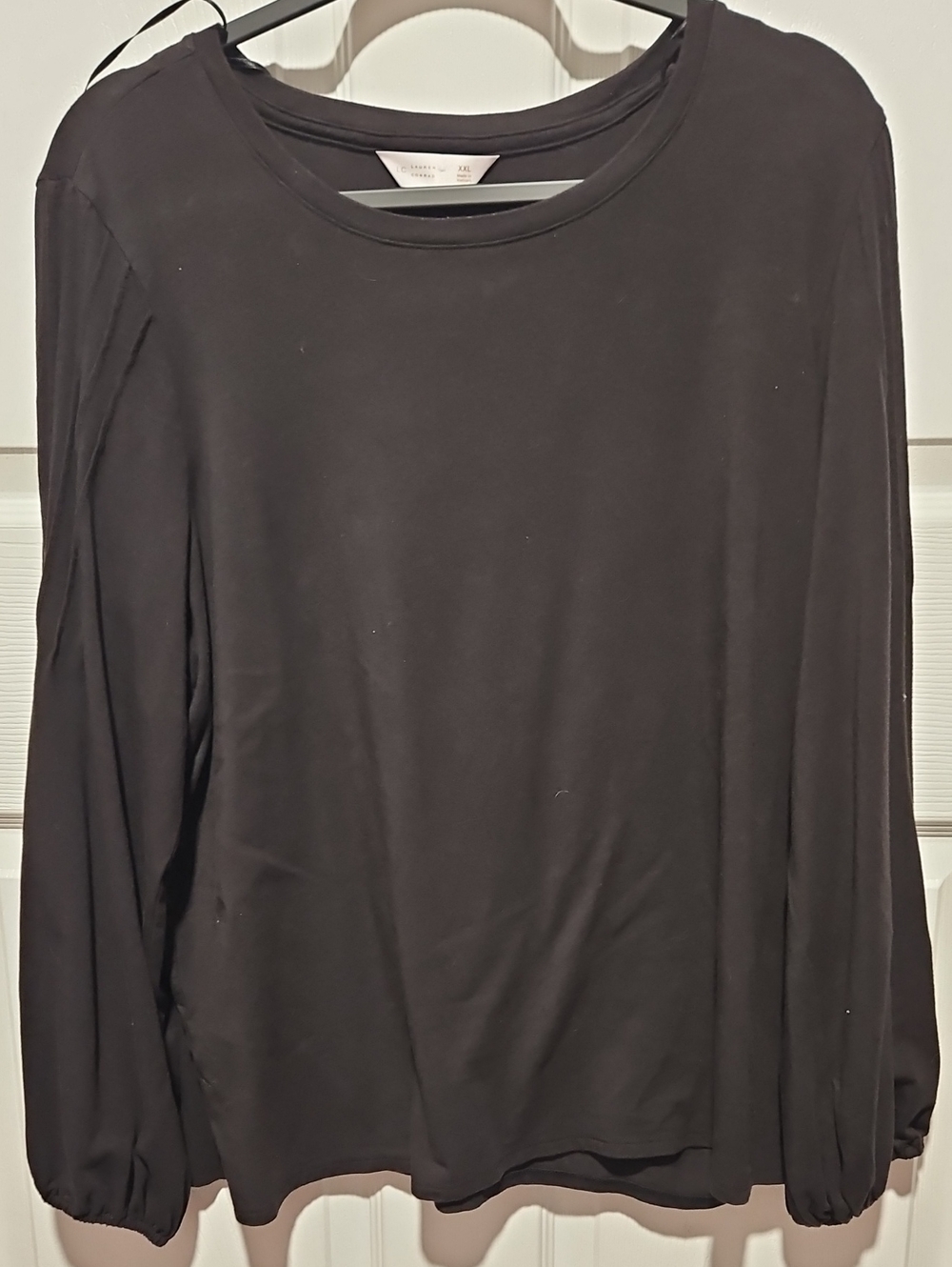 LC Lauren Conrad Black Long-Sleeve Crewneck Top